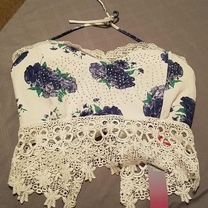Crop top